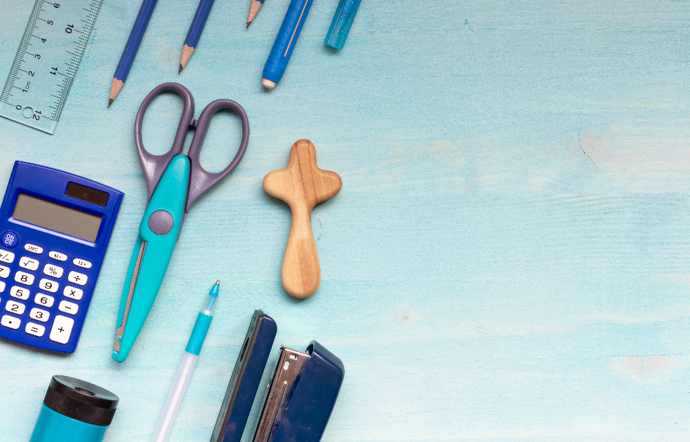 lutheran-cross-with-school-supplies